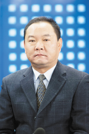 安宁市以"一园一港六基地"为主战场安宁市委书记李树勇:为实现既定