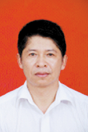 李云良,男,汉族,1969年4月生,大学学历,1990年10月参加工作,中共党员.