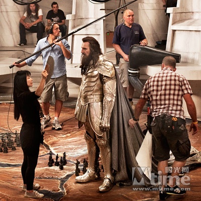 《诸神之战》宙斯出场 男主角造型雄壮(组图)