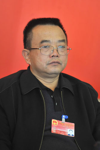 新任临沧市代理市长锁飞锁飞:解决基础设施问题助发展新任职位:临沧市