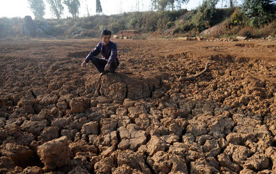 云南"三年连旱" 多座水库干涸_昆明信息港