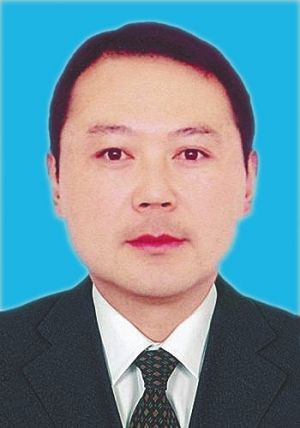 江先奎,男,汉族,1960年11月生,省委党校大专学历,中共党员.