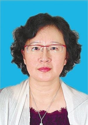 历任省供销合作社联合社办公室副主任,人事教育处副处长,教育培训处