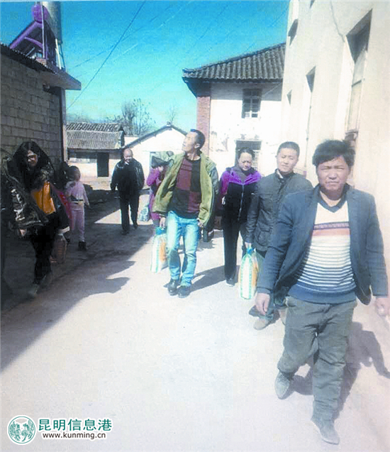 扶贫忠魂永驻“红土地”：追记昆明扶贫驻村干部刘军