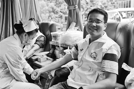 昆明207名青年团员 捐献6.2万毫升血液