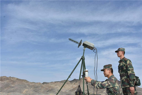 通信保障,干扰利器(王杰 摄)通信保障更是关系部队在战场上的胜败