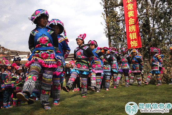 七彩云南2018民族赛装文化节暨中国·永仁直苴彝族赛装节3月2日在永仁县举行