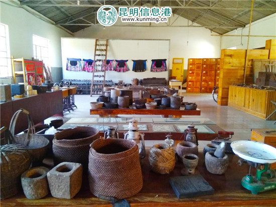 张佳鸿农耕文化博物馆里收藏的宝贝。记者江枫/摄