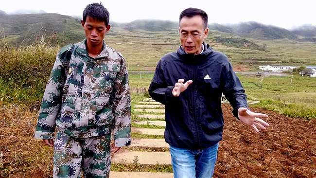 微光丨 “脱贫，一个人都没落下！”彝族老村长的心里话